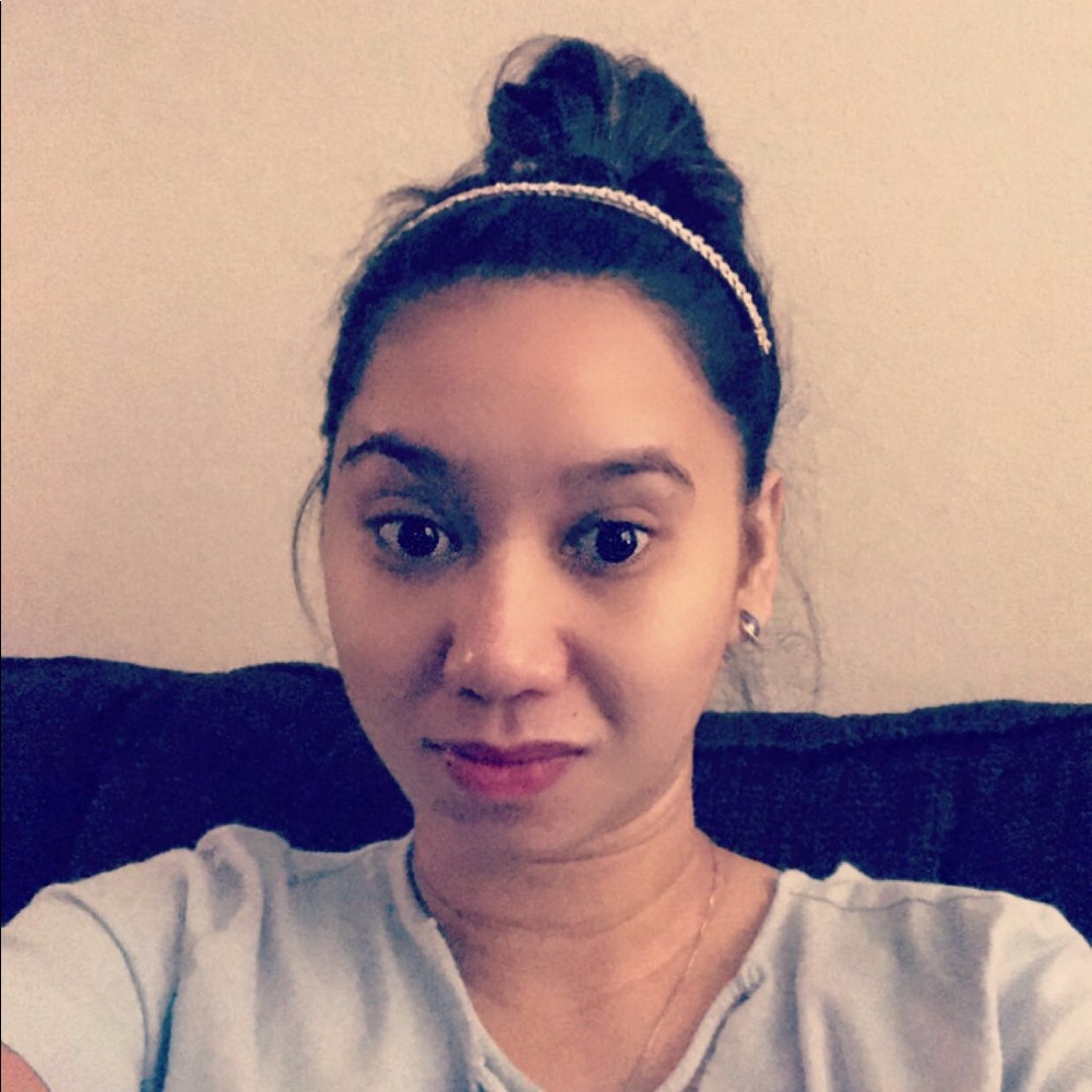 Meet your Posher, Abigail